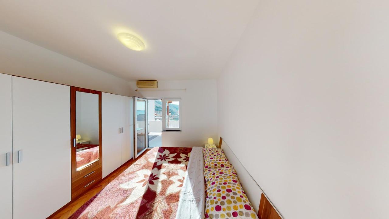 Apartments Riva Metajna Ngoại thất bức ảnh