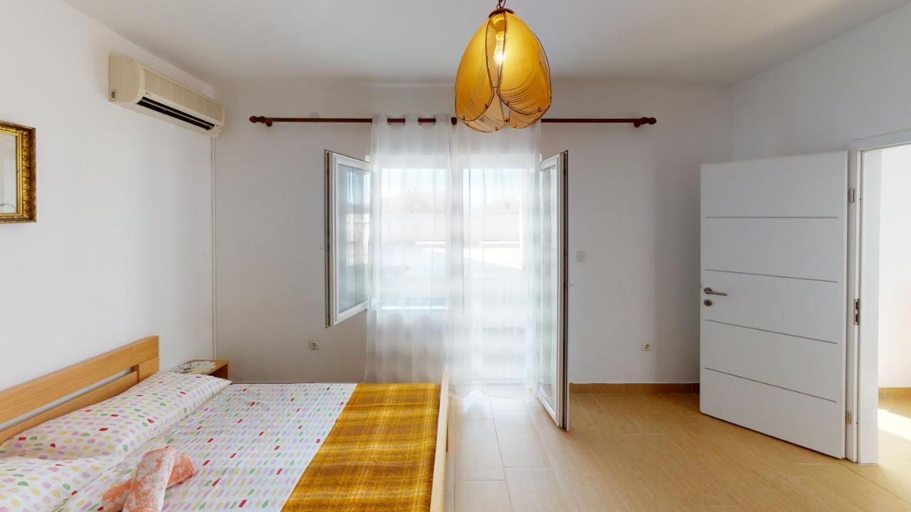 Apartments Riva Metajna Ngoại thất bức ảnh