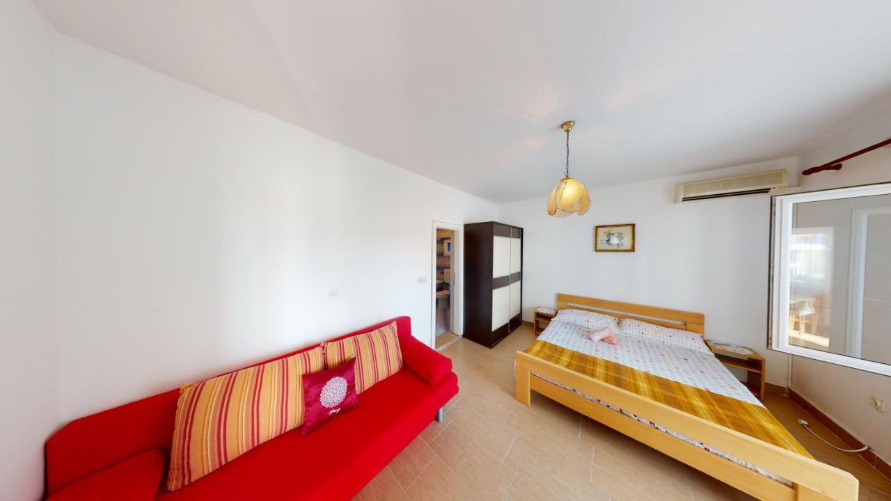 Apartments Riva Metajna Ngoại thất bức ảnh