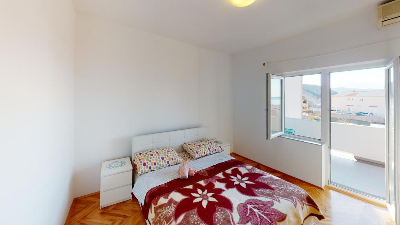 Apartments Riva Metajna Ngoại thất bức ảnh