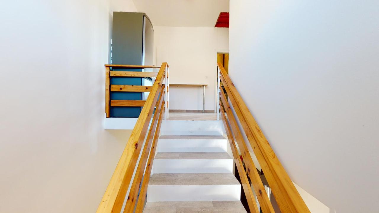 Apartments Riva Metajna Ngoại thất bức ảnh